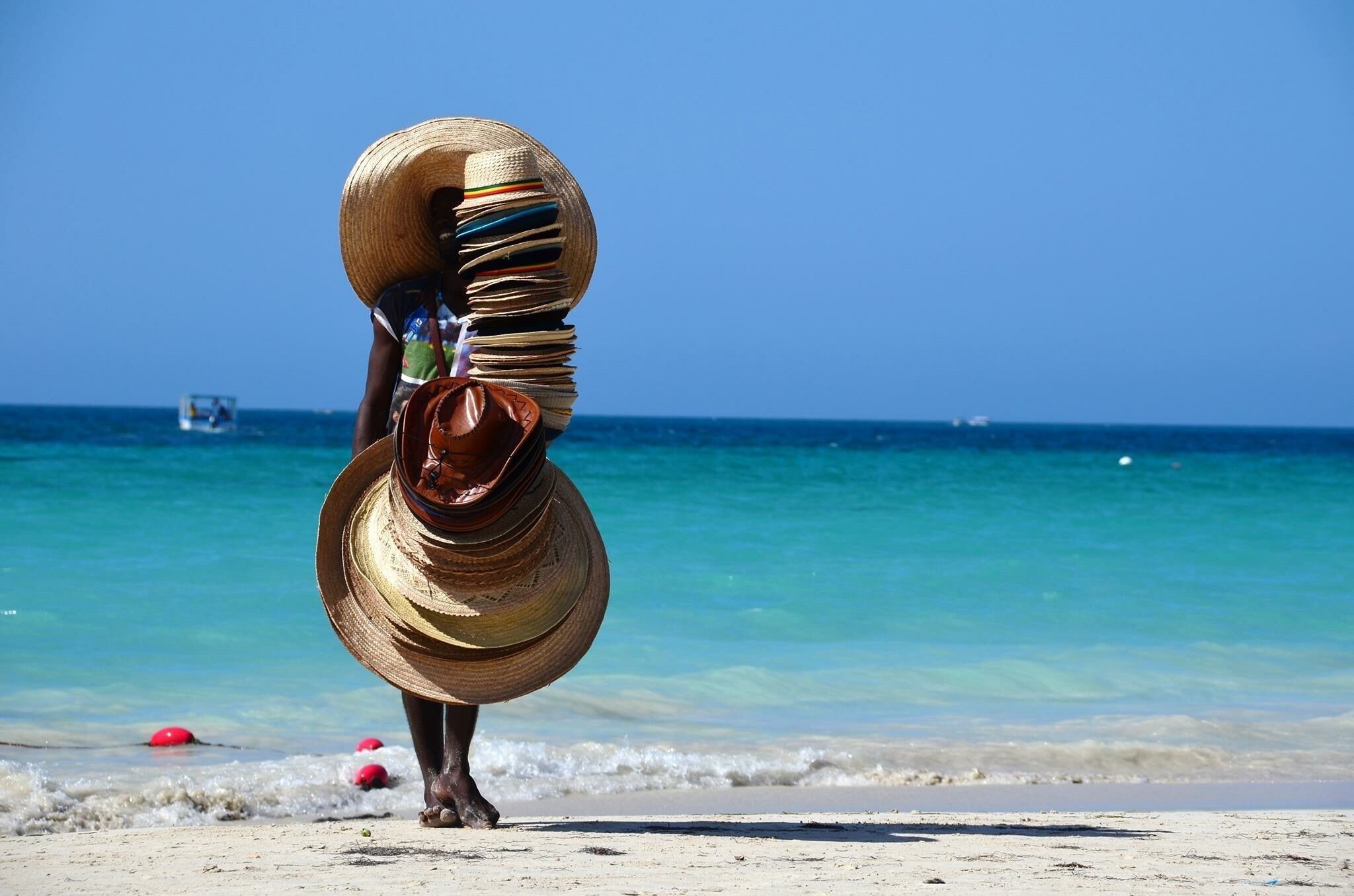Snorkel by the bay, explore the shore on horseback, or check out the scene on Seven Mile Beach. You just can't go wrong in Negril. #LifeAtExpedia