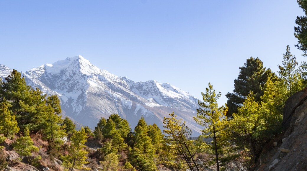 manang Annapurna mountain Annapurna circuit trek nepal