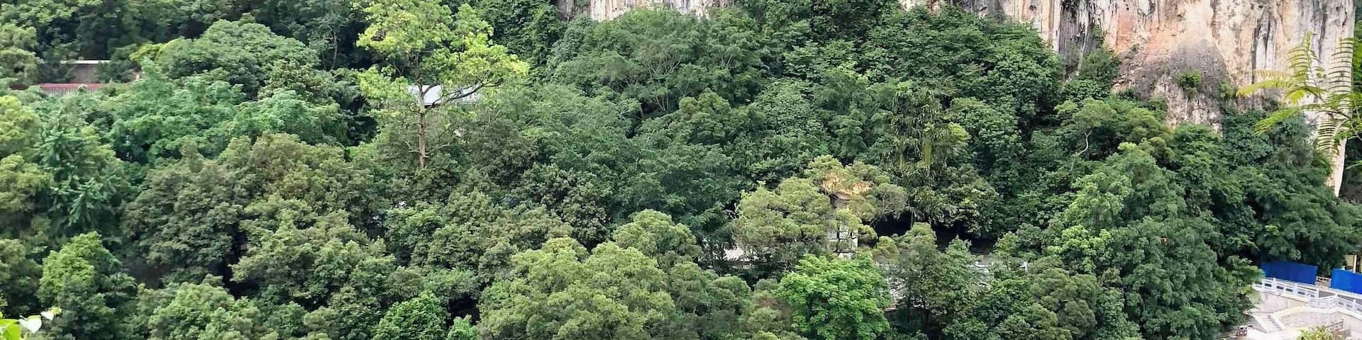 Within the city of Nanning there is also very nice park which one can hike for a couple of hours and get away from city life. It’s well worth the visit!