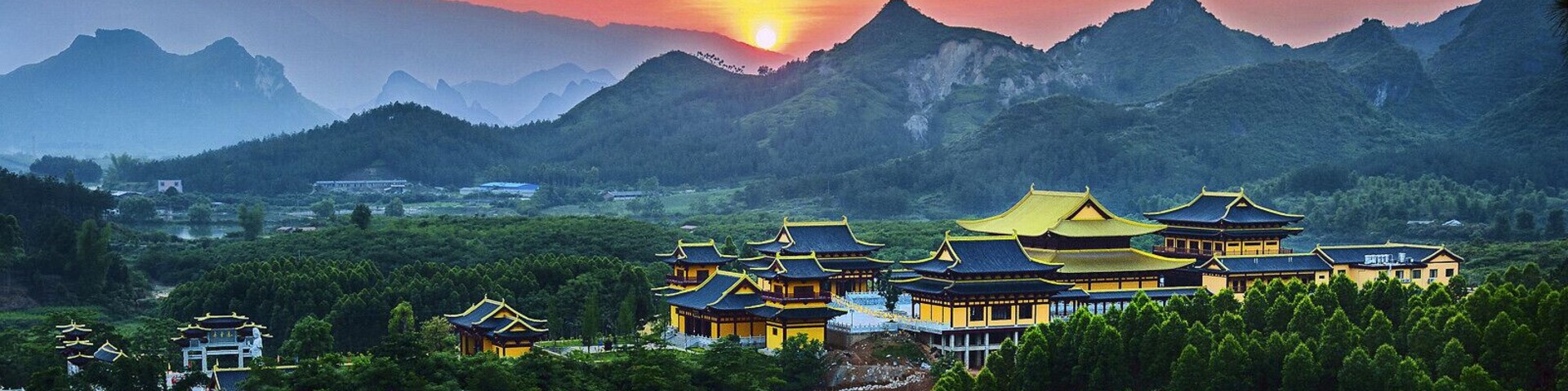 The Jinlian Lake Scenic Area of #Shanglin, with green mountains and picturesque scenery, the entire area is like a giant Buddha lotus throne, its beautiful landscape is unique in China and the world.
https://twitter.com/Beautifulgx