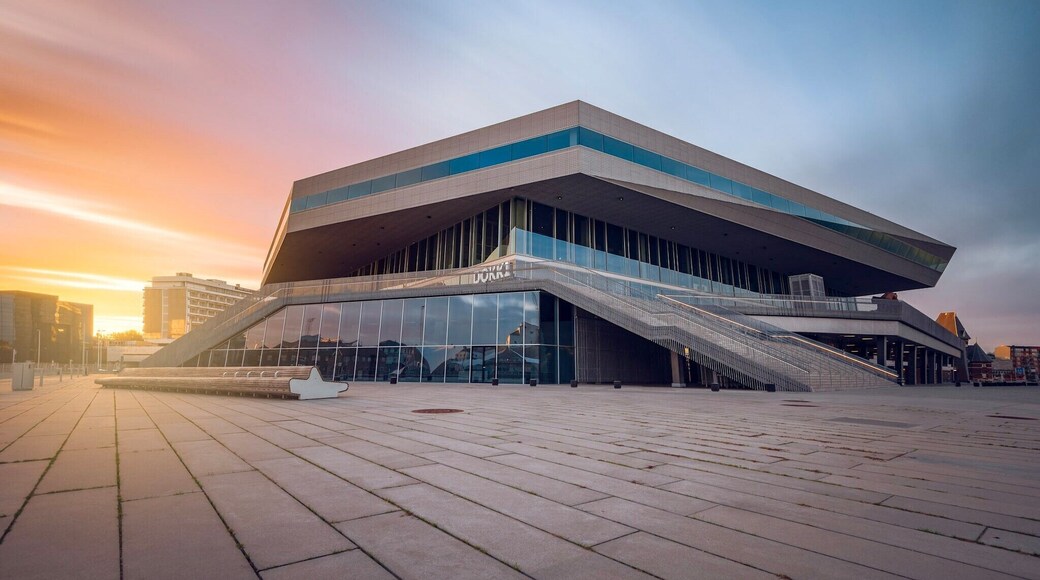 Dokk1, Aarhus Denmark.
Modern parking facility and also a public library.