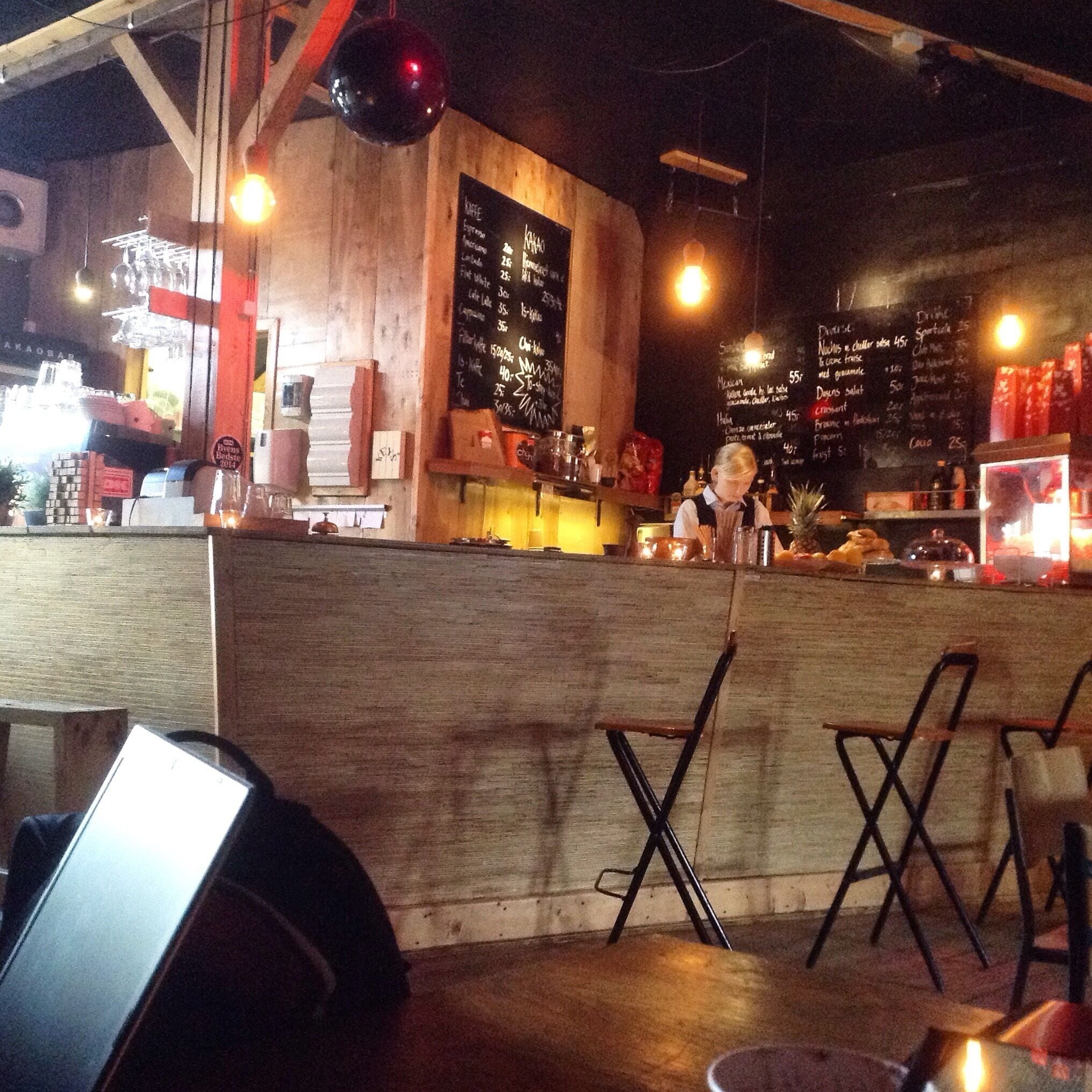 This is one of my favorite cafes in the city. It's famous for its love and cocoa <3 the cafe is located just outside of Godsbanen, which is my most favorite place in Aarhus, be sure to look that up. 