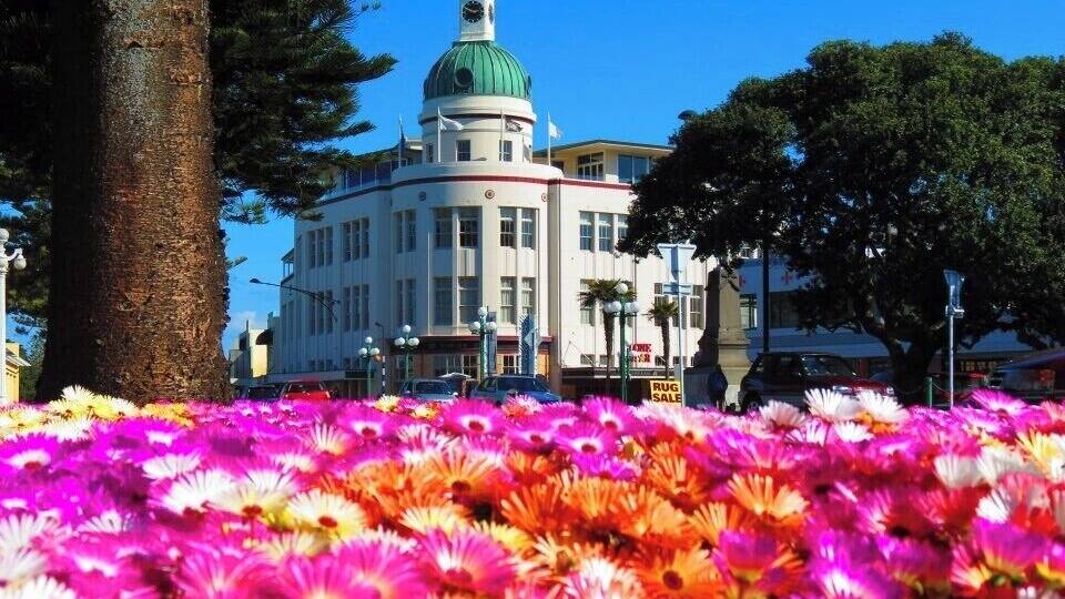 📍Napier, New Zealand
Our base and home whilst we worked and traveled around New Zealand. Napier is a popular tourist city, with a unique concentration of 1930s Art Deco architecture, built after much of the city was razed in the 1931 Hawke's Bay earthquake.