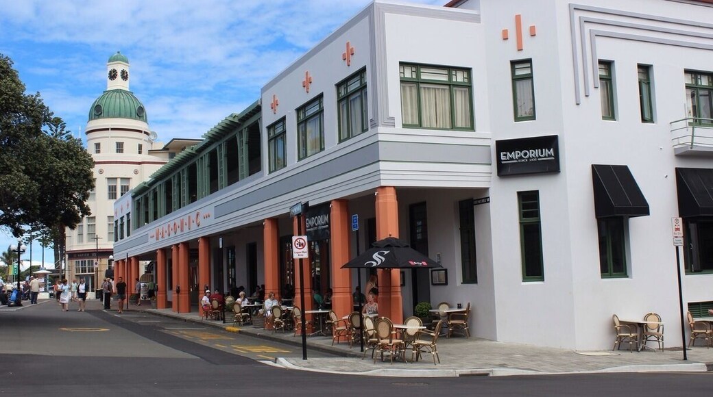 A beautiful day out wandering around the Art Deco streets of Napier