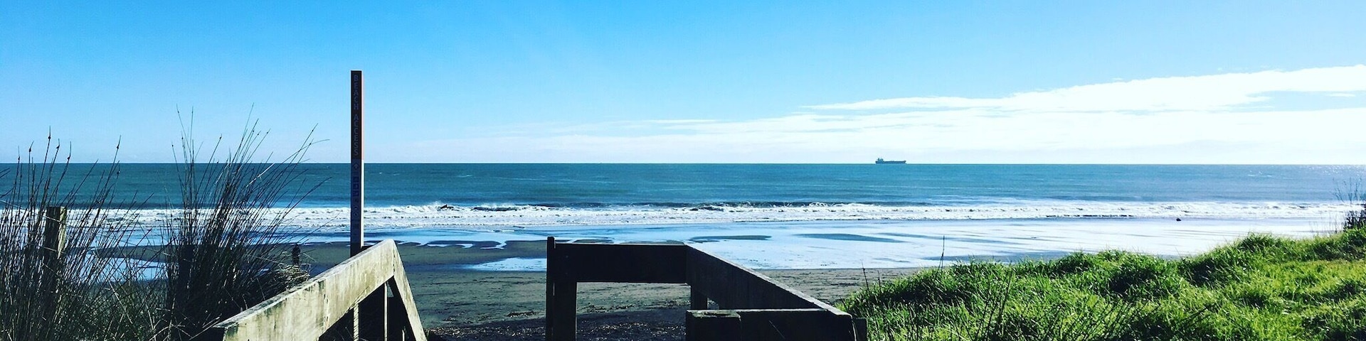 Fitzroy Beach, New Plymouth NZ 🇳🇿 July 2017