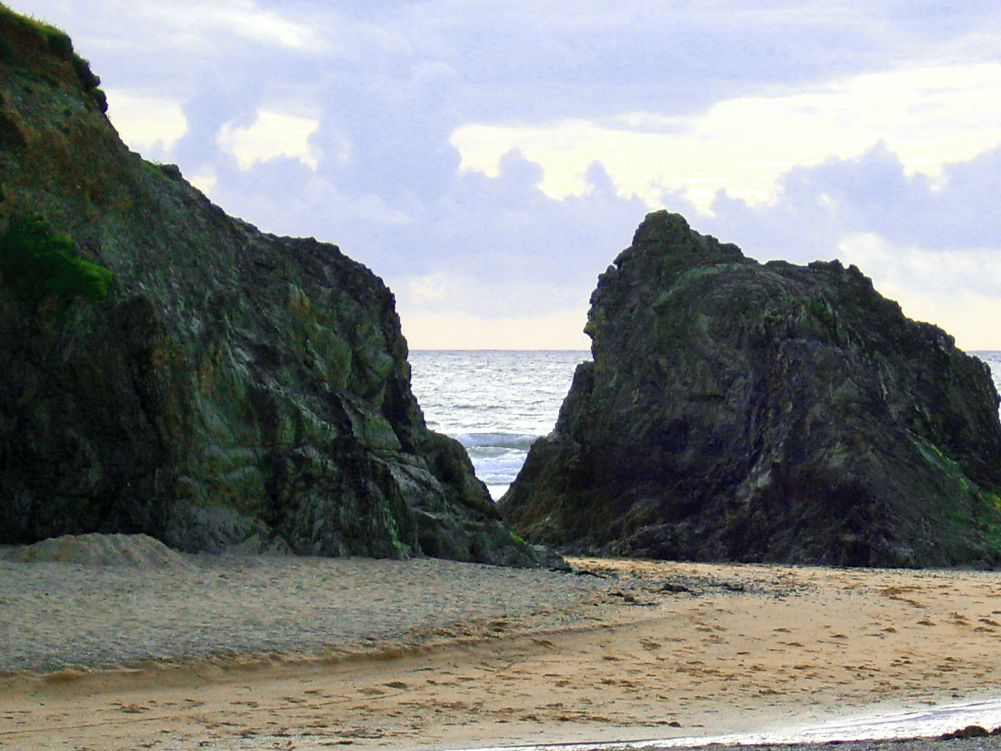 Holywell Bay