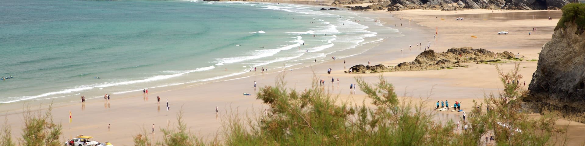 Newquay showing landscape views and a sandy beach