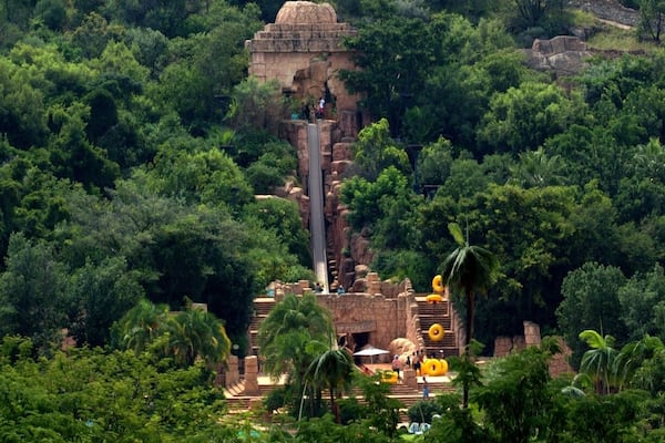 I cannot tell you just how incredible this place is. Really a location that you should have a couple of days to visit, they have accommodations to fit all budgets, from multi millionaire to camping and everything in between. The golf course is FANTASTIC , the Safari is something that you should not miss. Your trip to South Africa should 100% include a trip to this resort. 1 in a million.