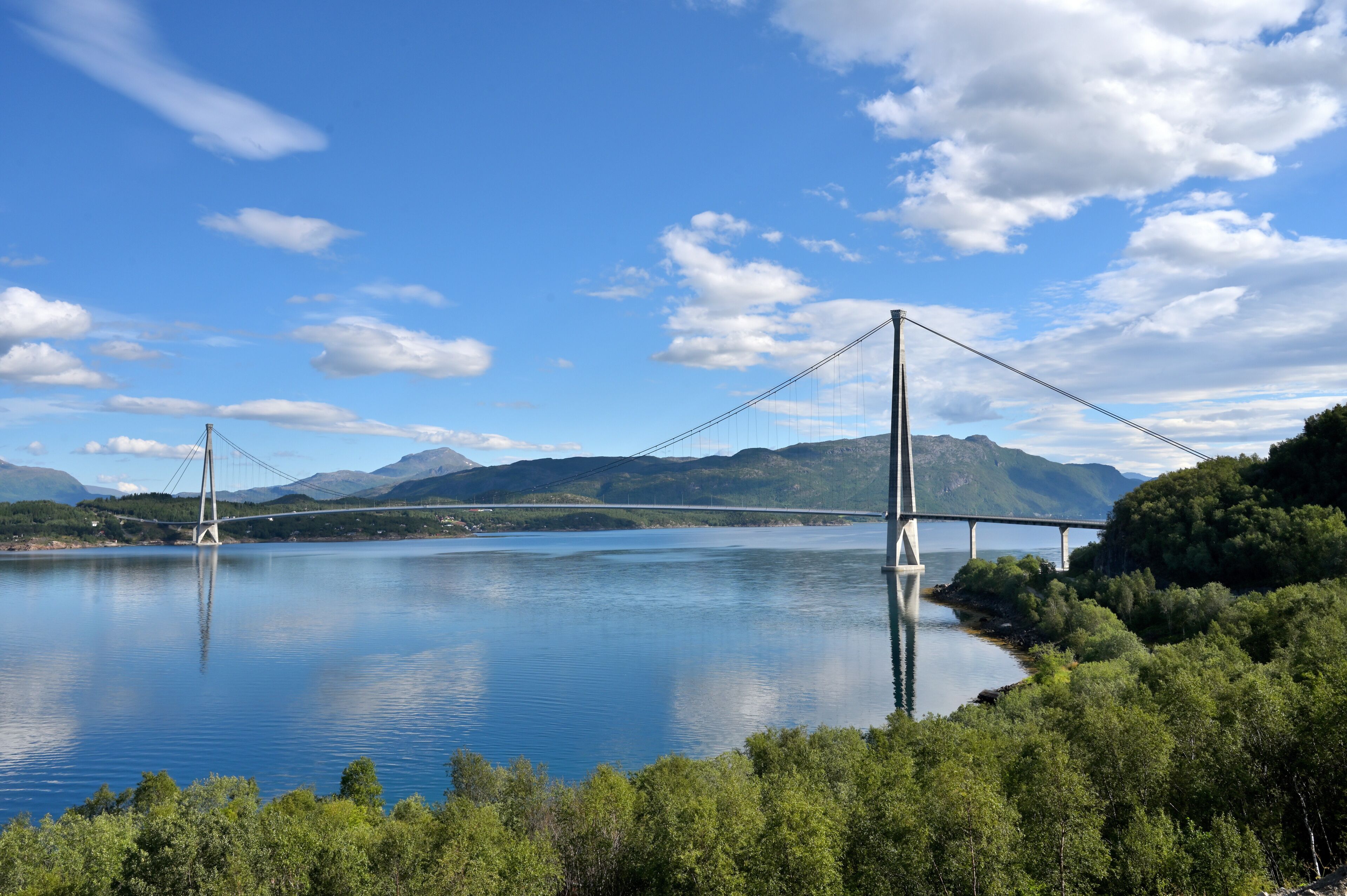 Halogaland Bridge is a suspension bridge, Norway