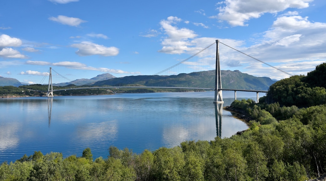 Halogaland Bridge is a suspension bridge, Norway