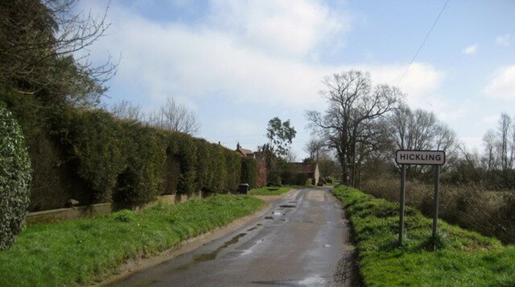 Approaching Hickling from the West Entering the community of Hickling on the Sutton Road.