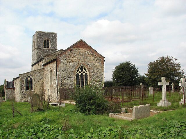 The church of All Saints. The church of All Saints > 712225 - 712245 - 712243 is located a short distance to the north of the former Rackheath airfield. It contains a number of wall monuments > 712233 - 712236, the majority of which are to members of two prominent local families: Pettus > 712241 and Stracey. The perhaps best known member of the Pettus family is John Pettus, who lived at Rackheath Hall from 1591-1772; he was knighted by Queen Elizabeth I and was Mayor of Norwich in 1608. All Saints is now redundant and in the care of the Norfolk Churches Trust.