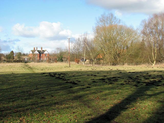 Public footpath from The Street to Bridgham Lane