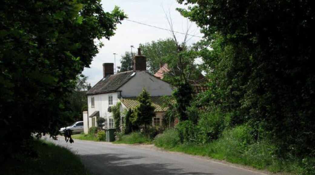 Wayside Cottages, Banningham Road
