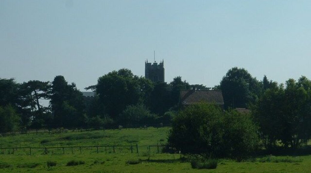 View towards Loddon Church. From the footpath alongside the River Chet.