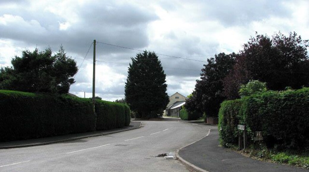 Wood Green Junction with Station Road.