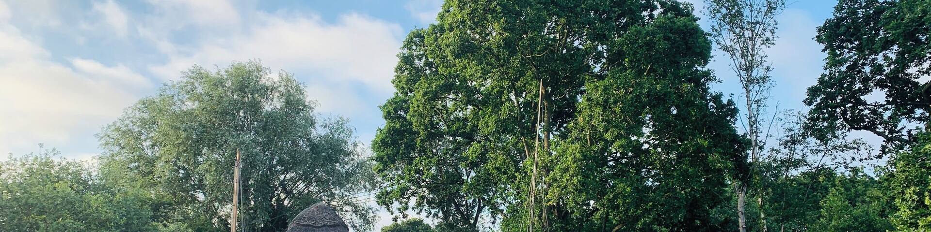 House hunting in Norfolk and came across this place.
(iPhone image)