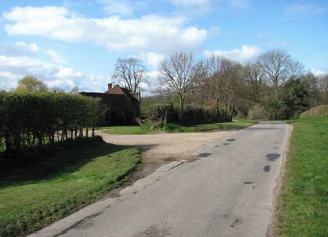 Entrance to Ollands Farm