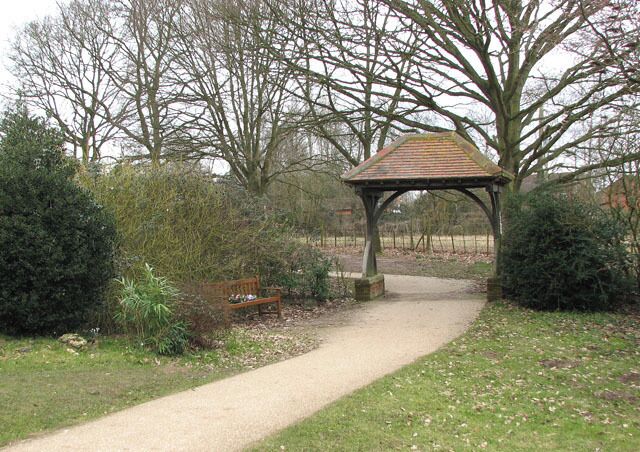 The church of St Remigius - the lych gate. For a view of the church see > 1746839.