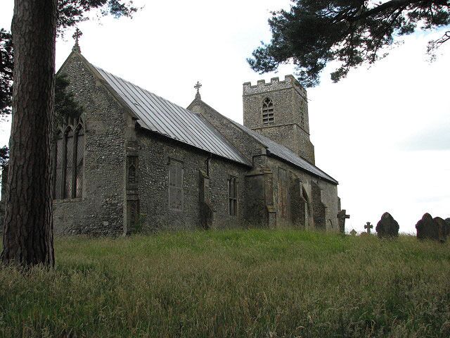 The church of SS Peter & Paul The church of SS Peter & Paul > 879032 - 879043 - 879056 appears to once have had transepts and the former north and south chapels are marked by their respective arches > 879046. Its interior is plain, with the benches having been replaced by chairs. All that remains of an old wallpainting depicting St Christopher, on the north wall opposite the south doorway, is the depiction of a fish > 879048. The octagonal font is C15 > 879059. The church is open every day. For more information see: http://www.norfolkchurches.co.uk/oulton/oulton.htm