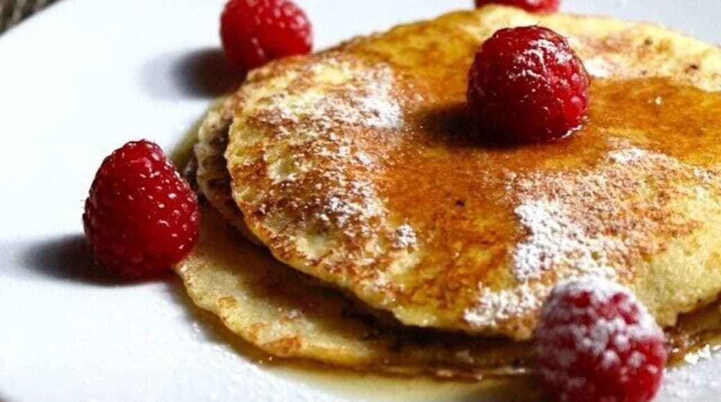 Wish I was eating these Lemon Ricotta Pancakes this morning. A recap of my gluttonous journey to NYC here: www.thecuriouscreature.com/2015/02/24/glutton-nyc/ #nomnom #nyc #Delicious