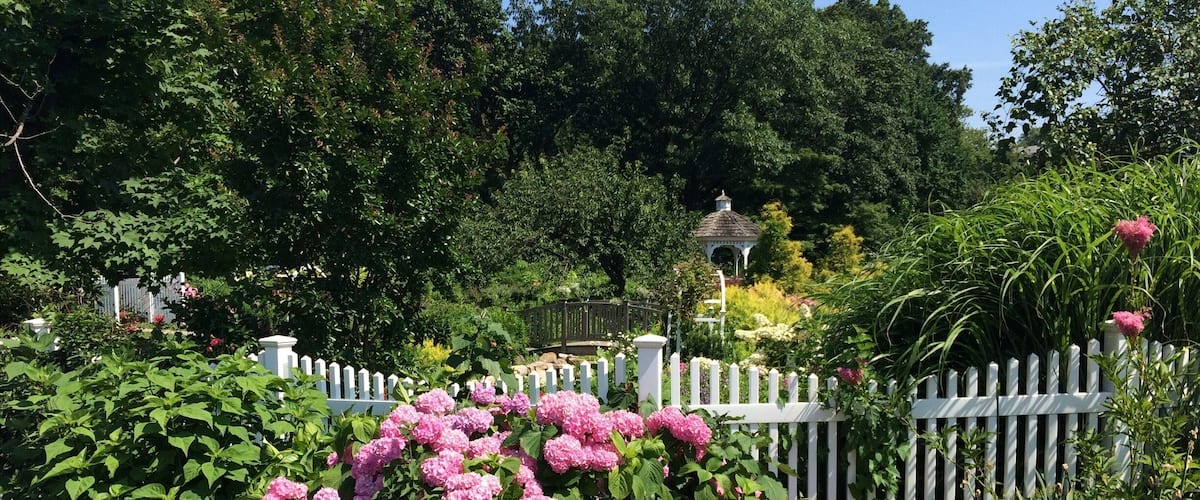 From outside the Wedding Garden. Not pictured: an actual wedding taking place to the right of the frame. 😃