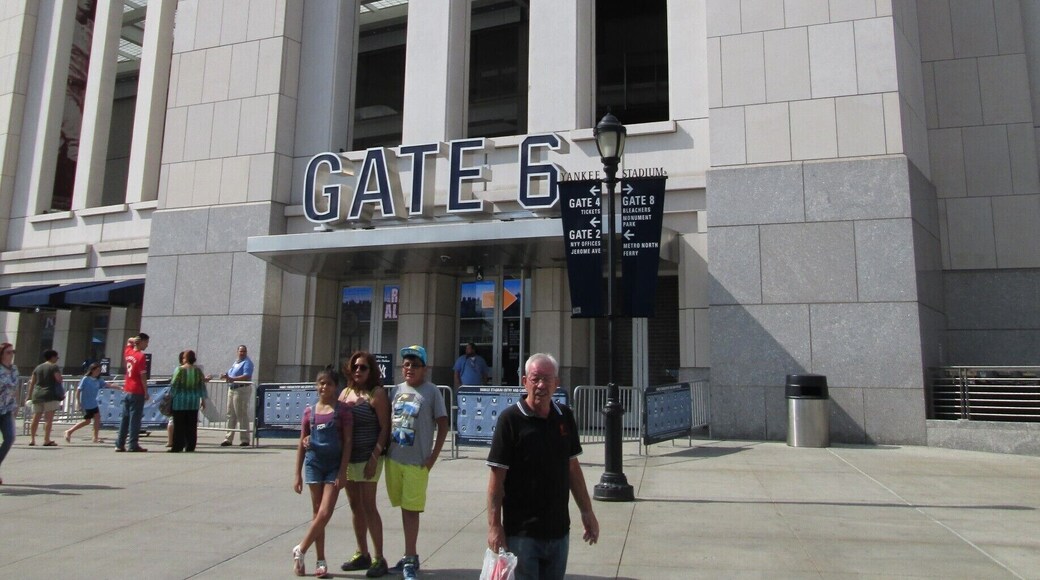 The new Yankee stadium watched Liverpool FC beat Manchester City there great venue