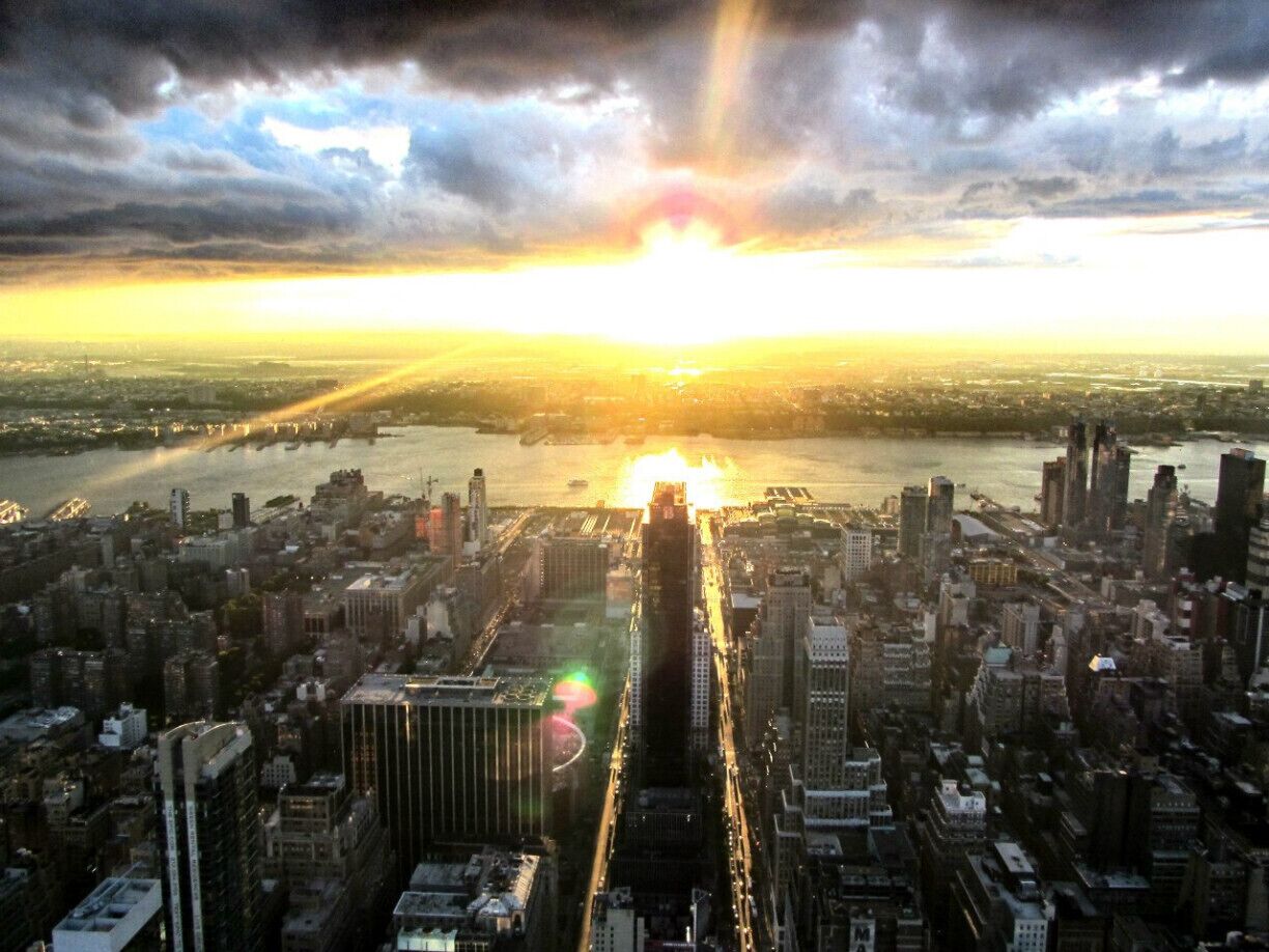 watching sunset from the 86th floor of ESB. breathtaking