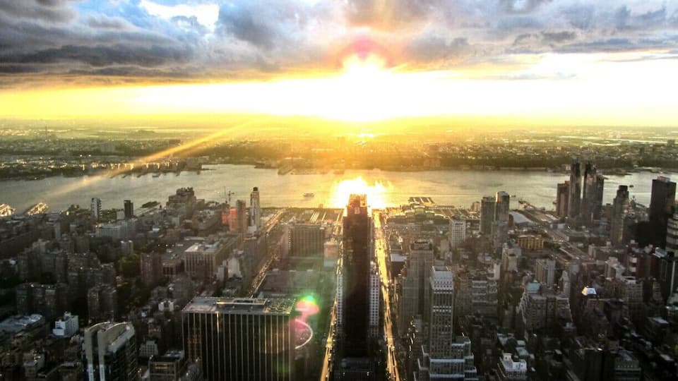watching sunset from the 86th floor of ESB. breathtaking