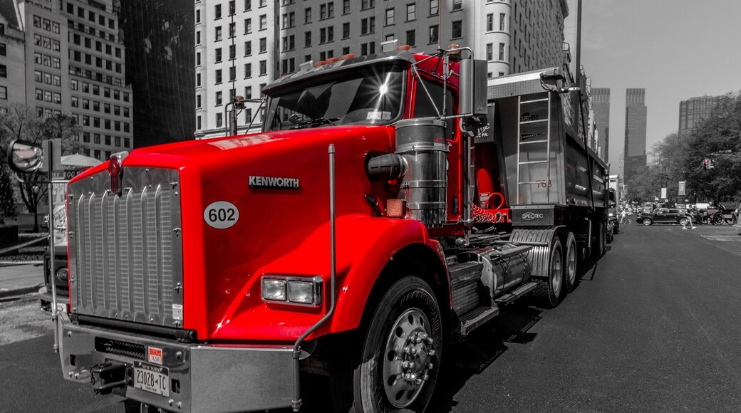 The famous New York Plaza hotel
Do you spot Kevin mccallister ;-)
JUST FOLLOW THE PIN TO GET THERE 📌
⬇️⬇️ Make my day and follow me also at: ⬇️⬇️
https://www.instagram.com/mistermirrorless/
https://www.facebook.com/dennisdondersphotography/
https://500px.com/dennisdonders
www.flickr.com/photos/denniskuh1896