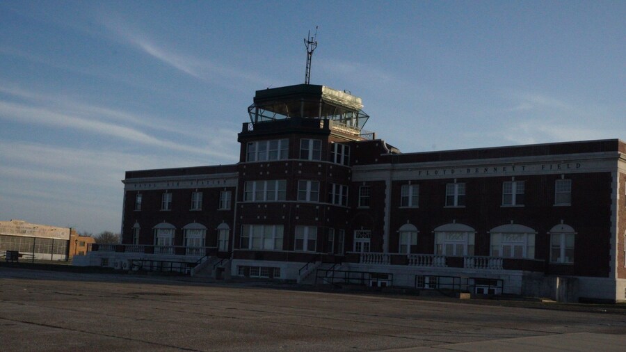 Old terminal at NYC old airport