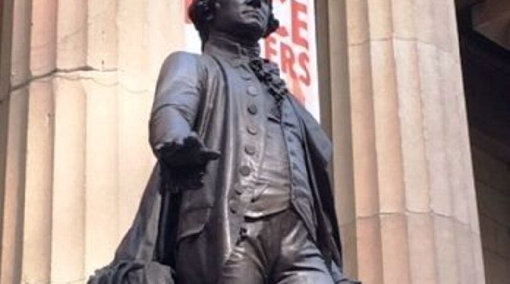 A #stunningstructures location where George Washington was first sworn in as President in NYC.