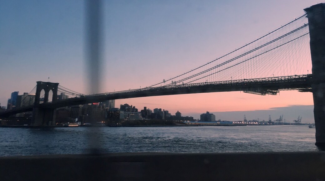 Shot from the taxi window leaving this amazing city #stunningstructures