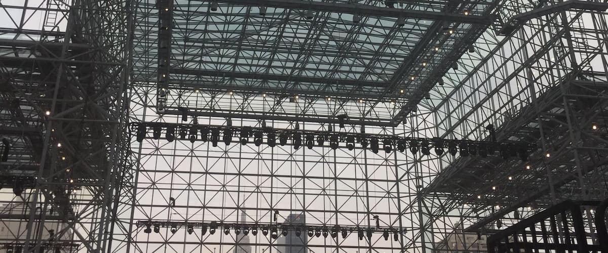 Proverbial Glass Ceiling Remains Intact