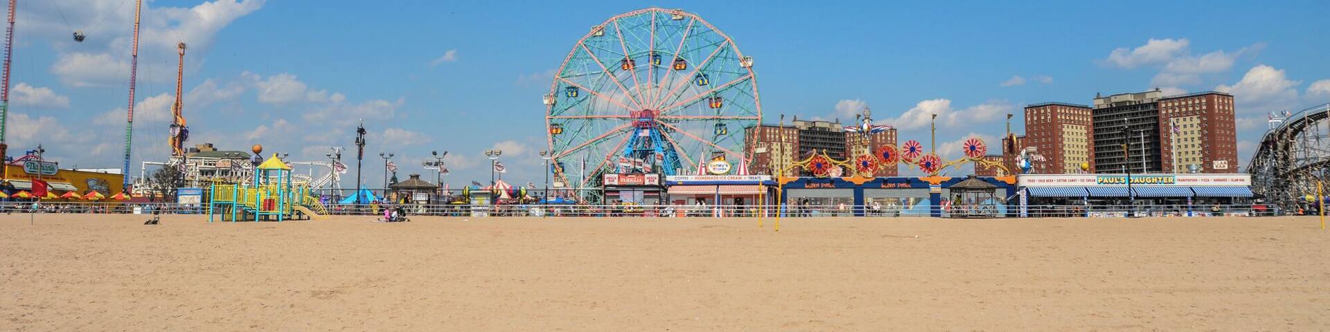 Looking back at Luna Park from the beach
#lunapark #newyork #coneyisland #beach #blueskies #amusmentpark