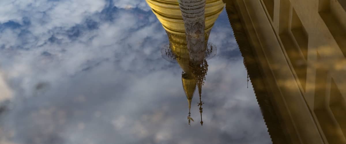 “If water is still enough, everything is reflected clearly.  If mind is calm, then wisdom grows.” Zhao De