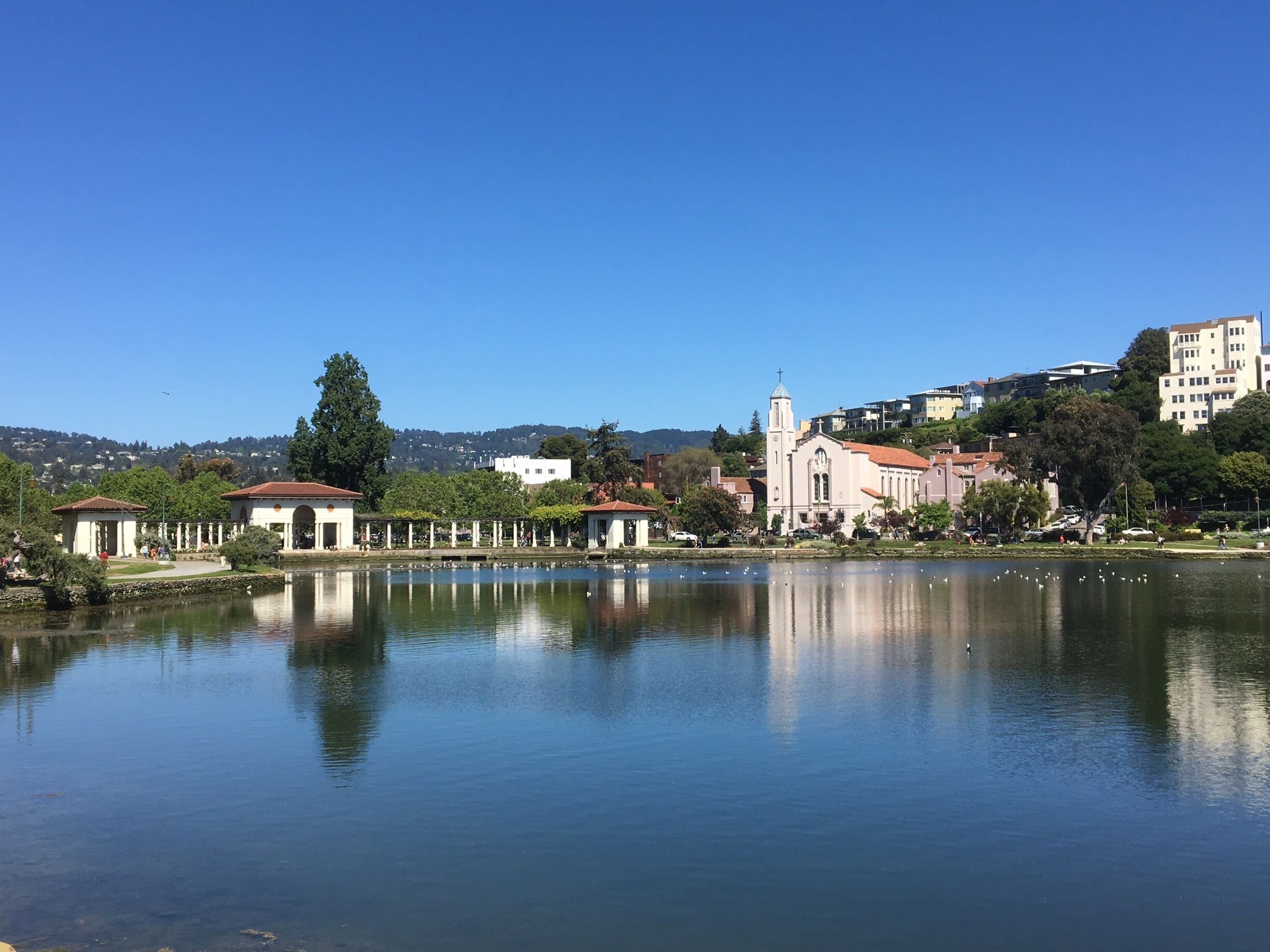 Sunday afternoon around the lake