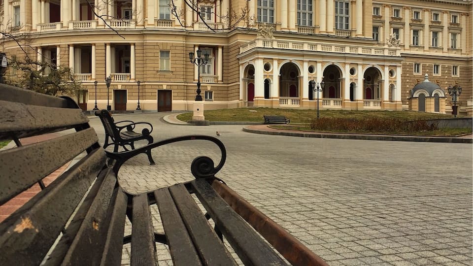 Get there early on a Saturday morning to take a photo without people.