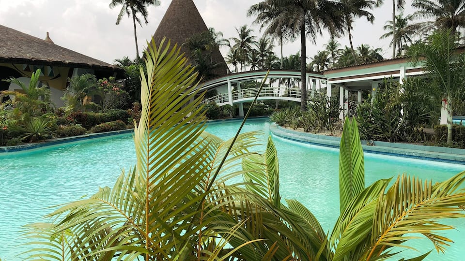 Only five star hotel in Abidjan, a real landmark: Ivoire Hotel. The biggest swimming pool is Western Africa.