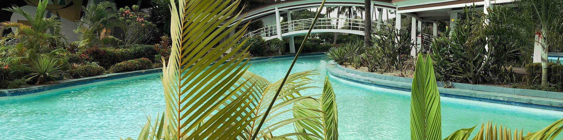 Only five star hotel in Abidjan, a real landmark: Ivoire Hotel. The biggest swimming pool is Western Africa.