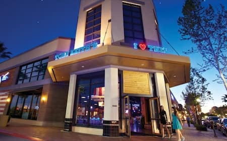 Vuelos baratos desde $218 de Toluca a Los Ángeles Expedia