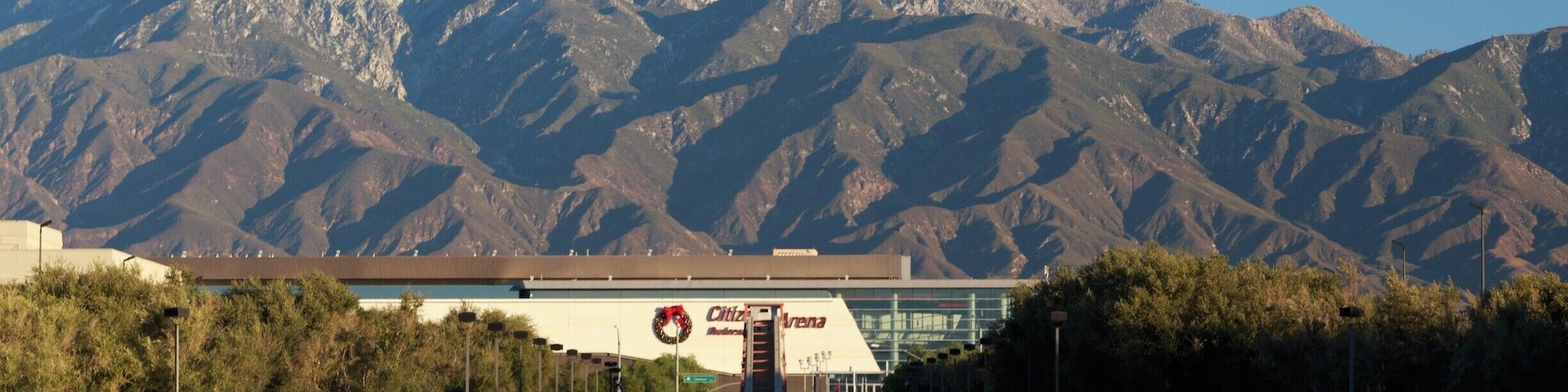 Something most people wouldn't realize is there is perfect alignment between a landscape feature, water feature, Citizens Bank Arena and Mt Baldy. Check it out in Satellite view to appreciate it a bit more.
When this picture was taken there was also a glass case with a telescope inside aligned as well. Unfortunately the telescope was vandalized and removed but of course the great view remains.
#hometown