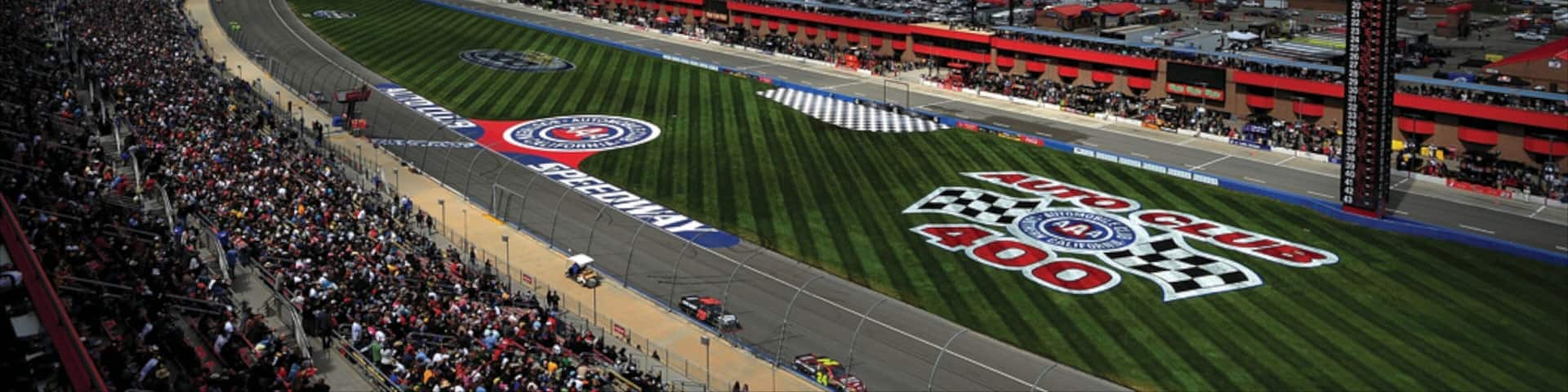 Ontario featuring a sporting event as well as a large group of people