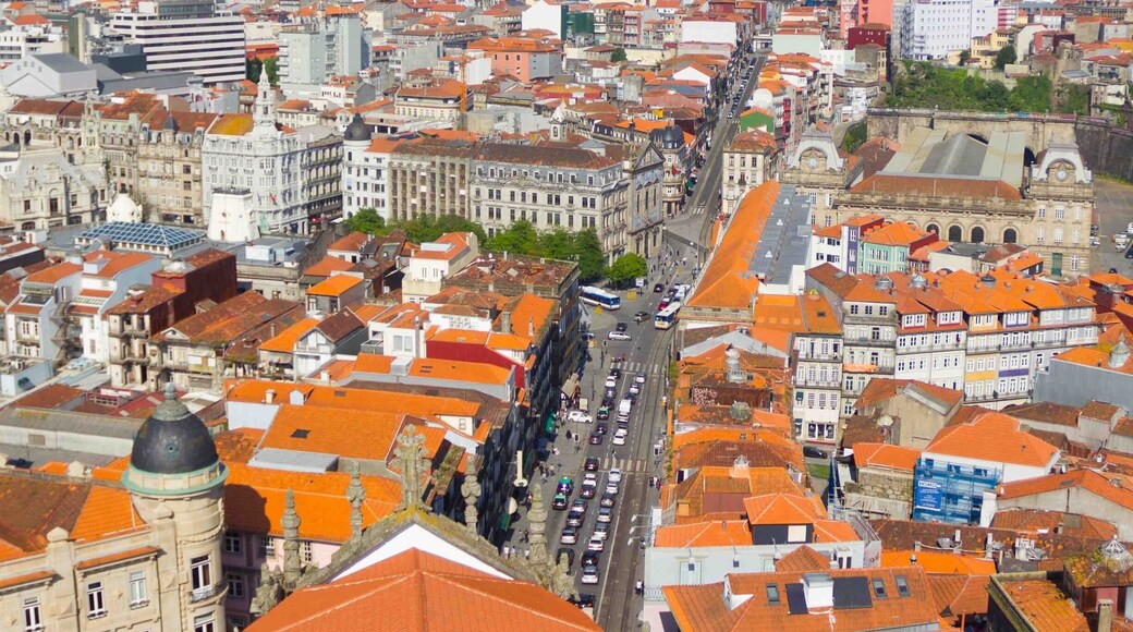 The views from the top of Clerigos Tower got us gobsmacked 😍. More of Porto on our next blog real soon!