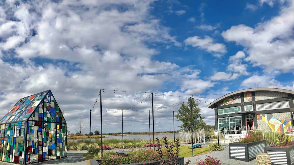 Had a lovely lunch.. relaxing and wonderful view outside ❤️