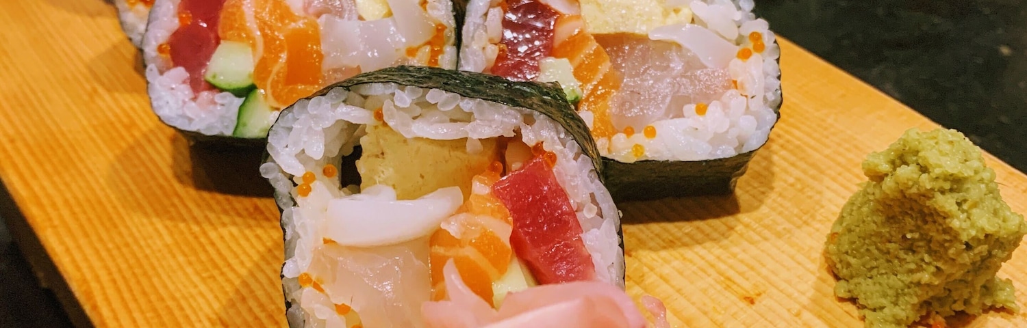 If you’re looking for Sushi then this is definitely the place to come, the freshness and taste of the fish were exquisite. The place is quite small only seating about 10 so you might have to wait but it’s definitely worth it, the tuna, eel, sea bream and mackerel were superb.
#Trovember