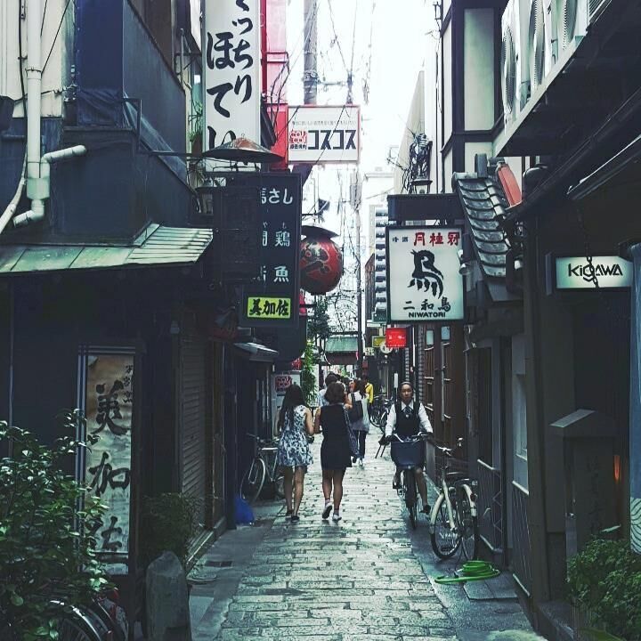 Osaka city
One of the lanes of Americamura area near Dotunburi.