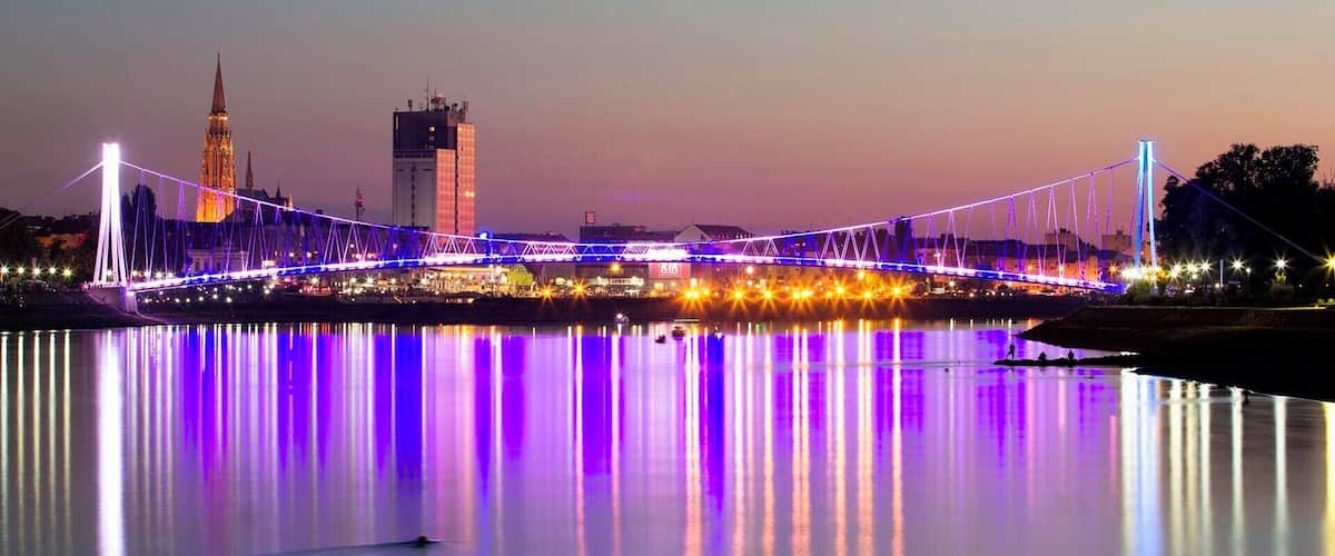 New light for pedestrian bridge...
#BVStrove
#Croatia