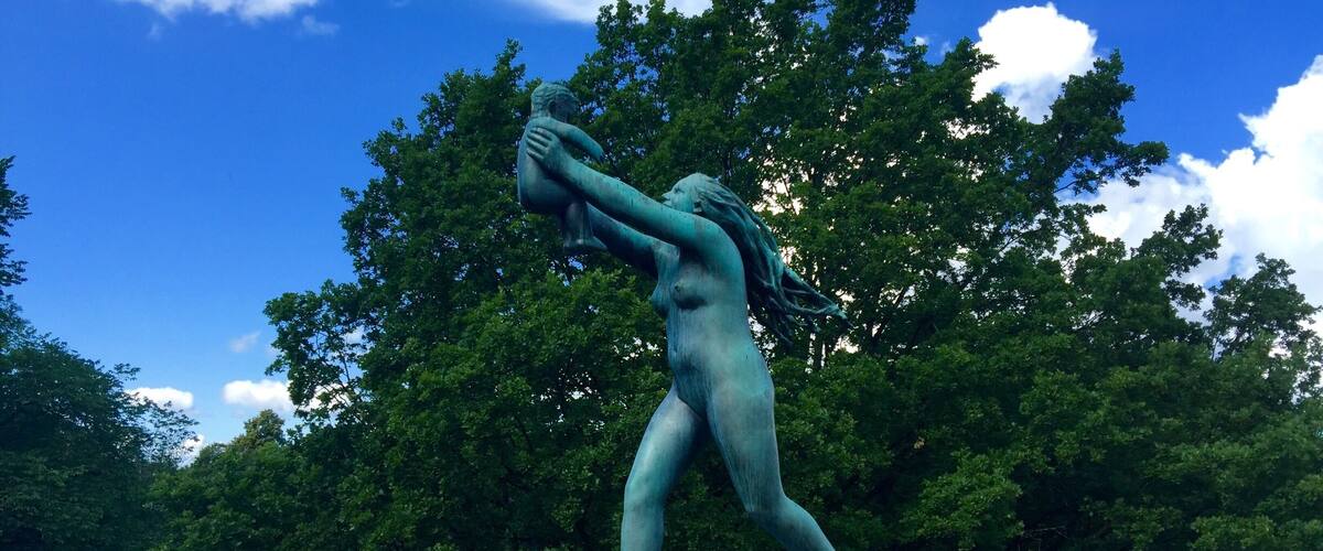 Mother and child
Gustav Vigeland version...