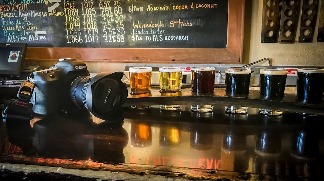 Quick stop for refreshments at la cumbre brewing on girard off candelaria.